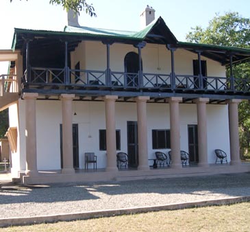 Delhi Corbett Weekend Tour Package